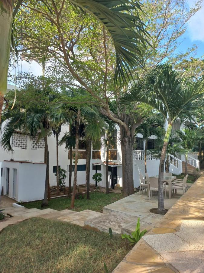 מומבסה Maasai Villas מראה חיצוני תמונה