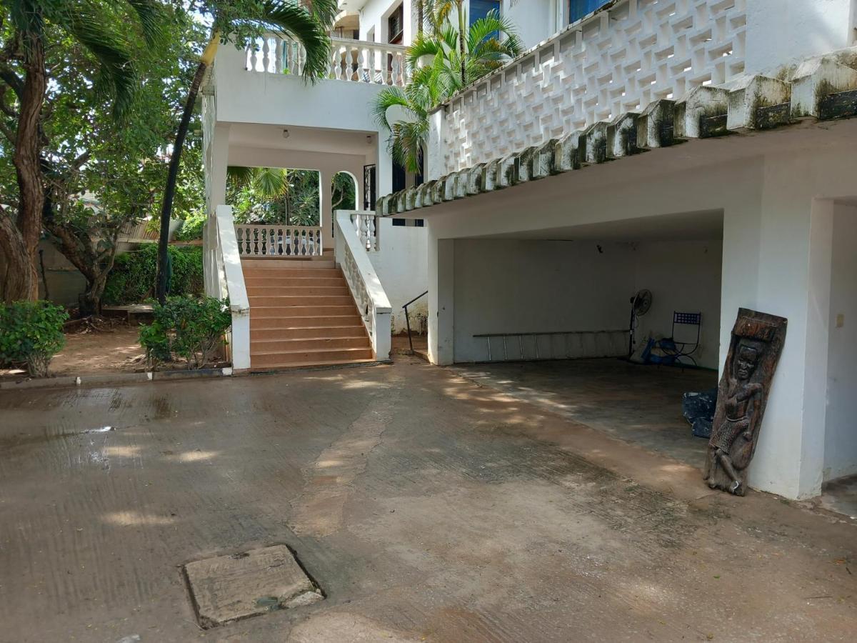 מומבסה Maasai Villas מראה חיצוני תמונה