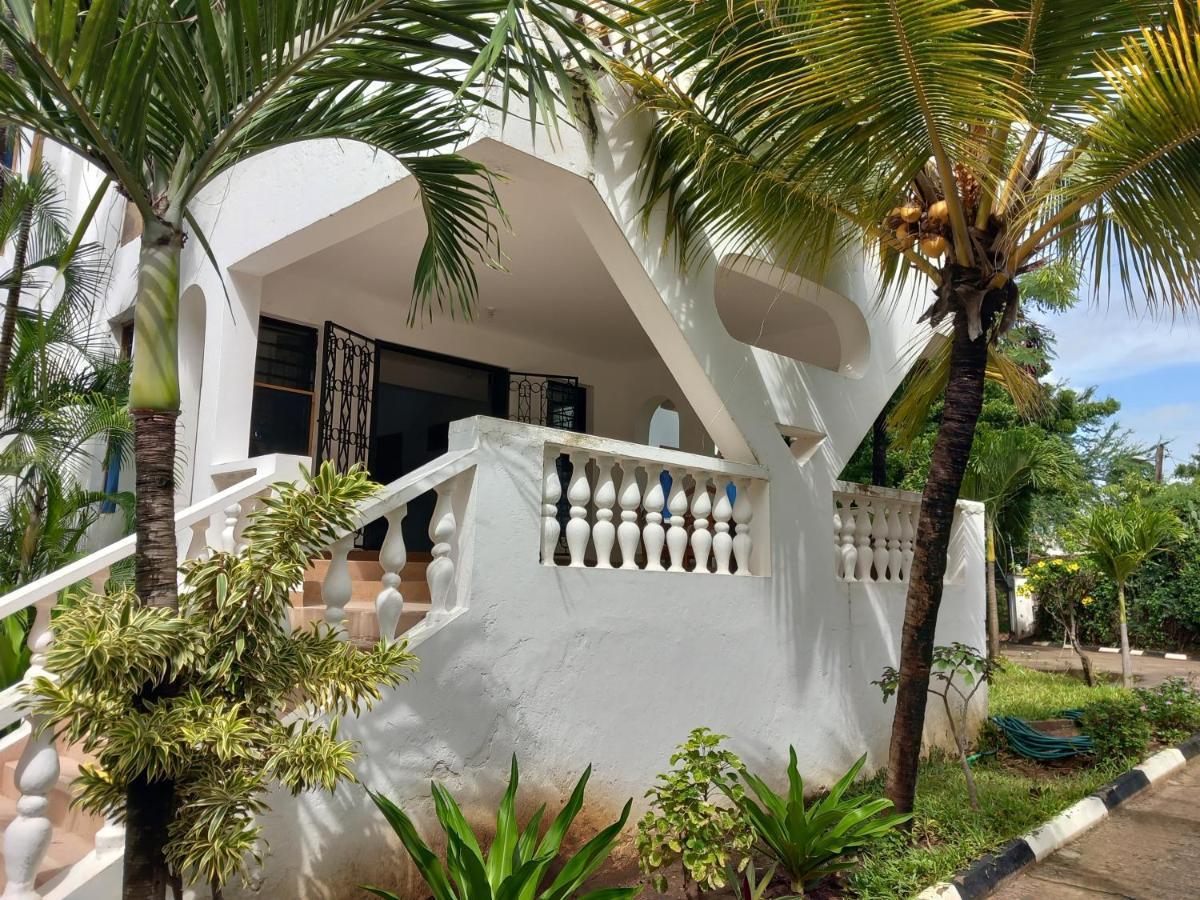מומבסה Maasai Villas מראה חיצוני תמונה